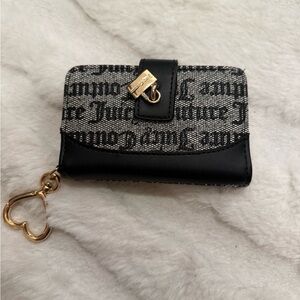 Juicy Couture Black and Cream Wallet with Gold Heart Charm